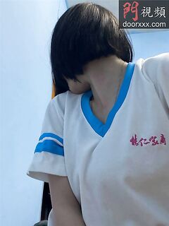 台湾能仁家商《薜XX》不雅照 (19P)